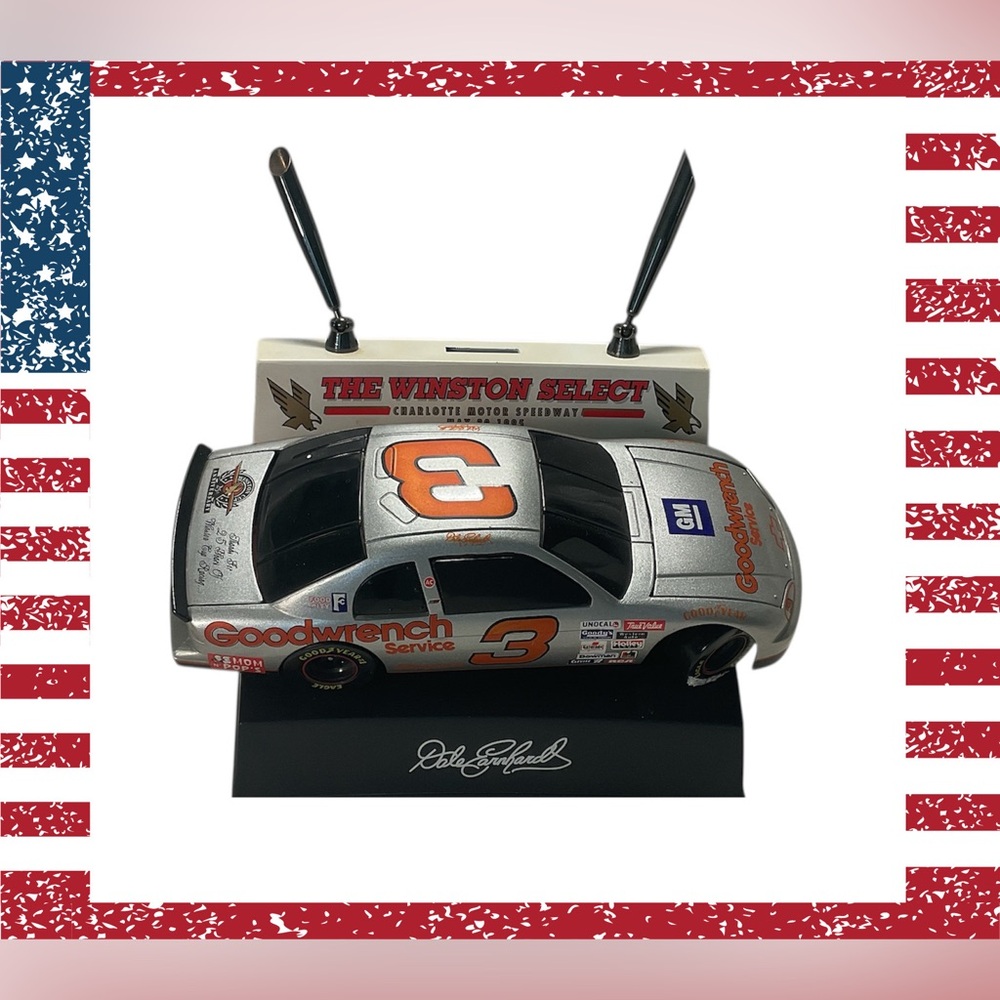 Goodwrench Dale Earnhardt Sr. 1:24 Car on a Base Bank Display